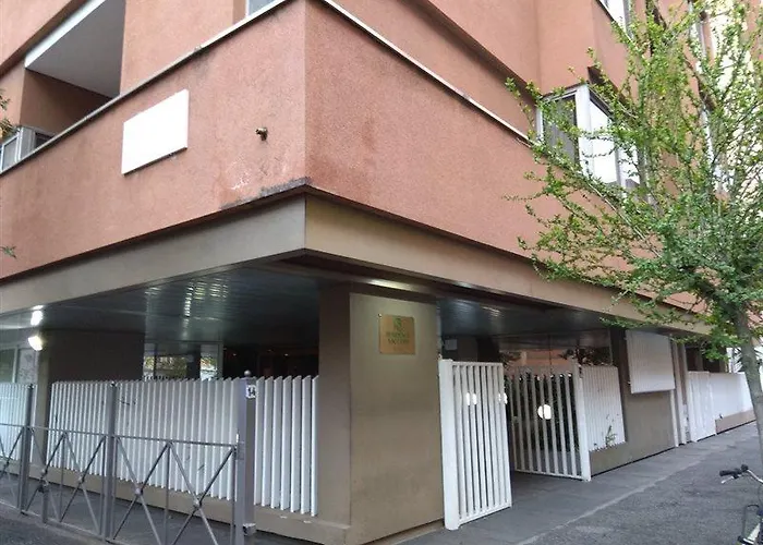 Sacconi Apartahotel 4*